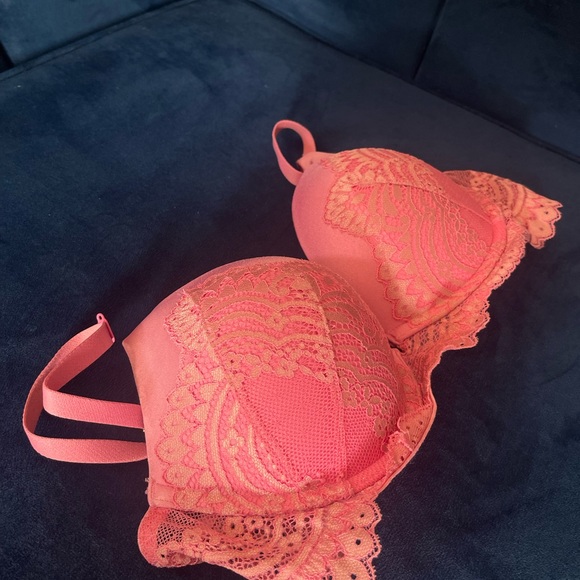 VS BRA/ 32C Double PushUp - Picture 2 of 2